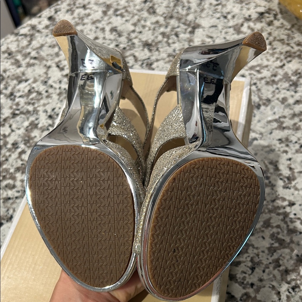 Michael Kors Silver Glitter T-Strap High Heels - Picture 5 of 7